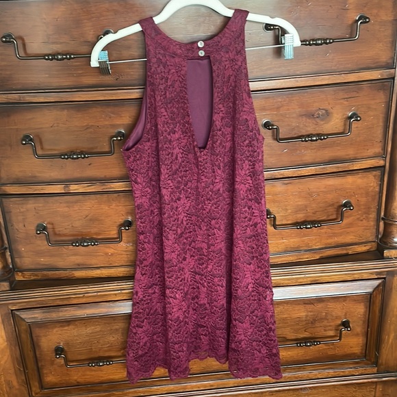 Altar’d State wine colored lace dress. Medium. - Picture 2 of 4